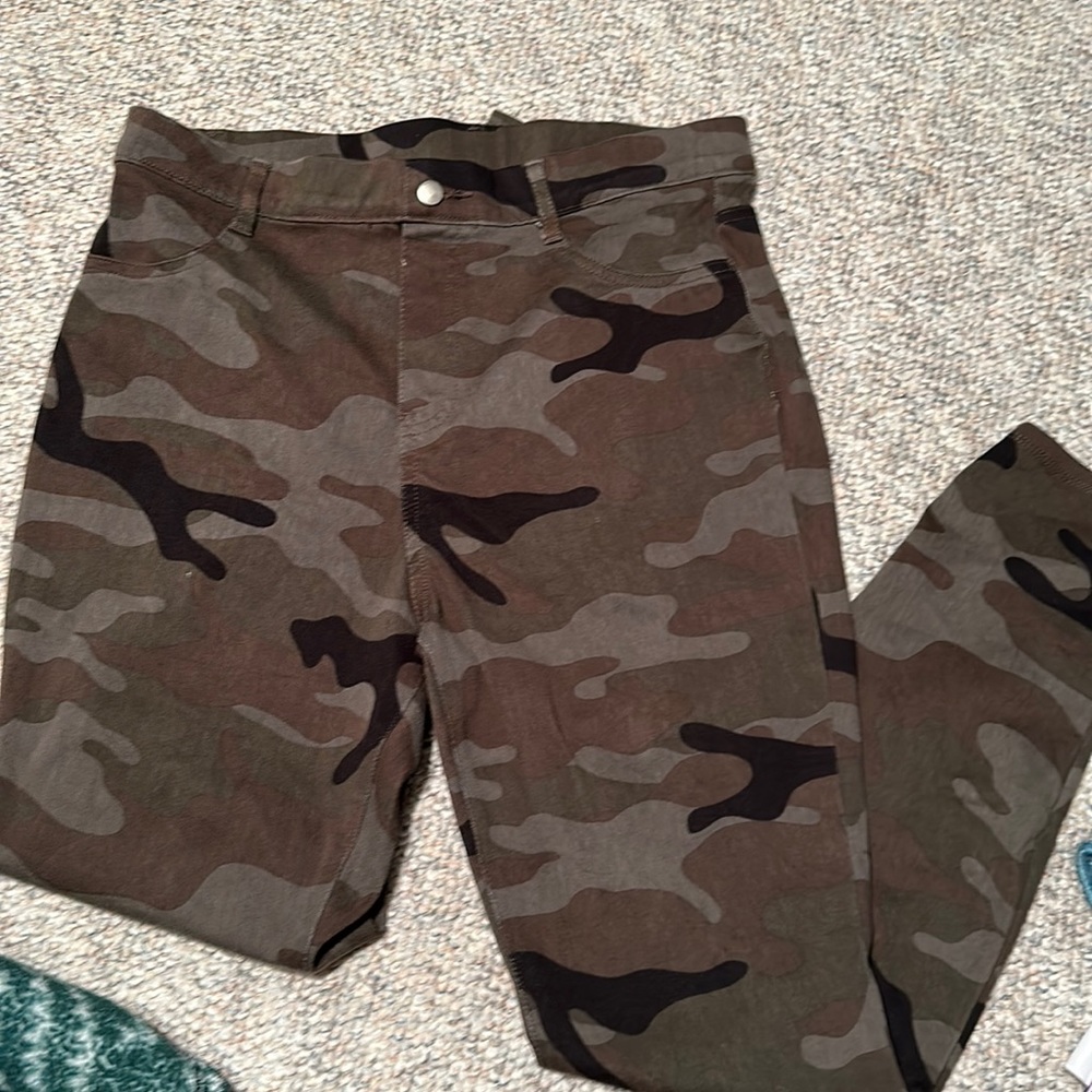 Brand new camo print jeans/jeggings